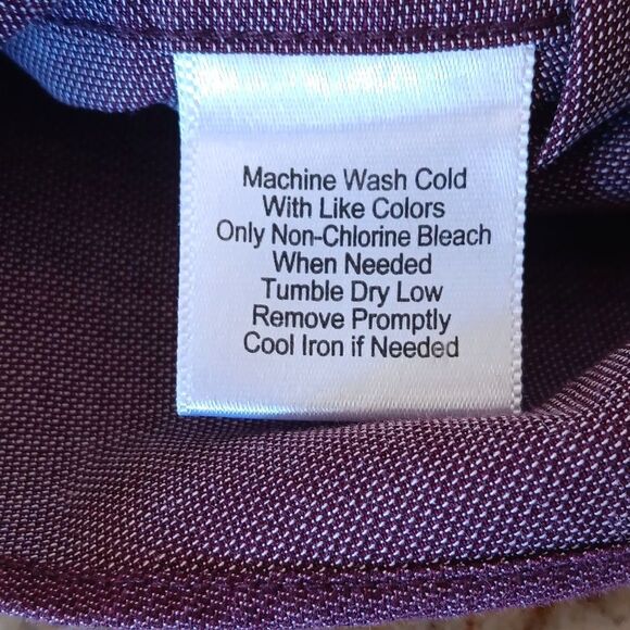 Kenneth Cole Awearness Slim Fit, Cotton blend, Non Iron button up Shirt Medium - Picture 15 of 16